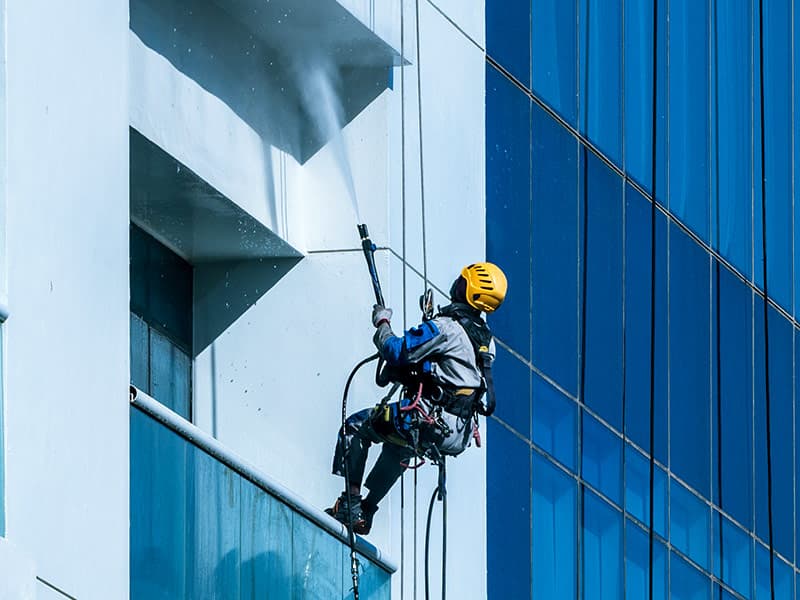 Rope access jet washing and specialist cleaning support